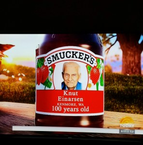 Knut's photo on Smucker's Strawberry Jam 10-24-14